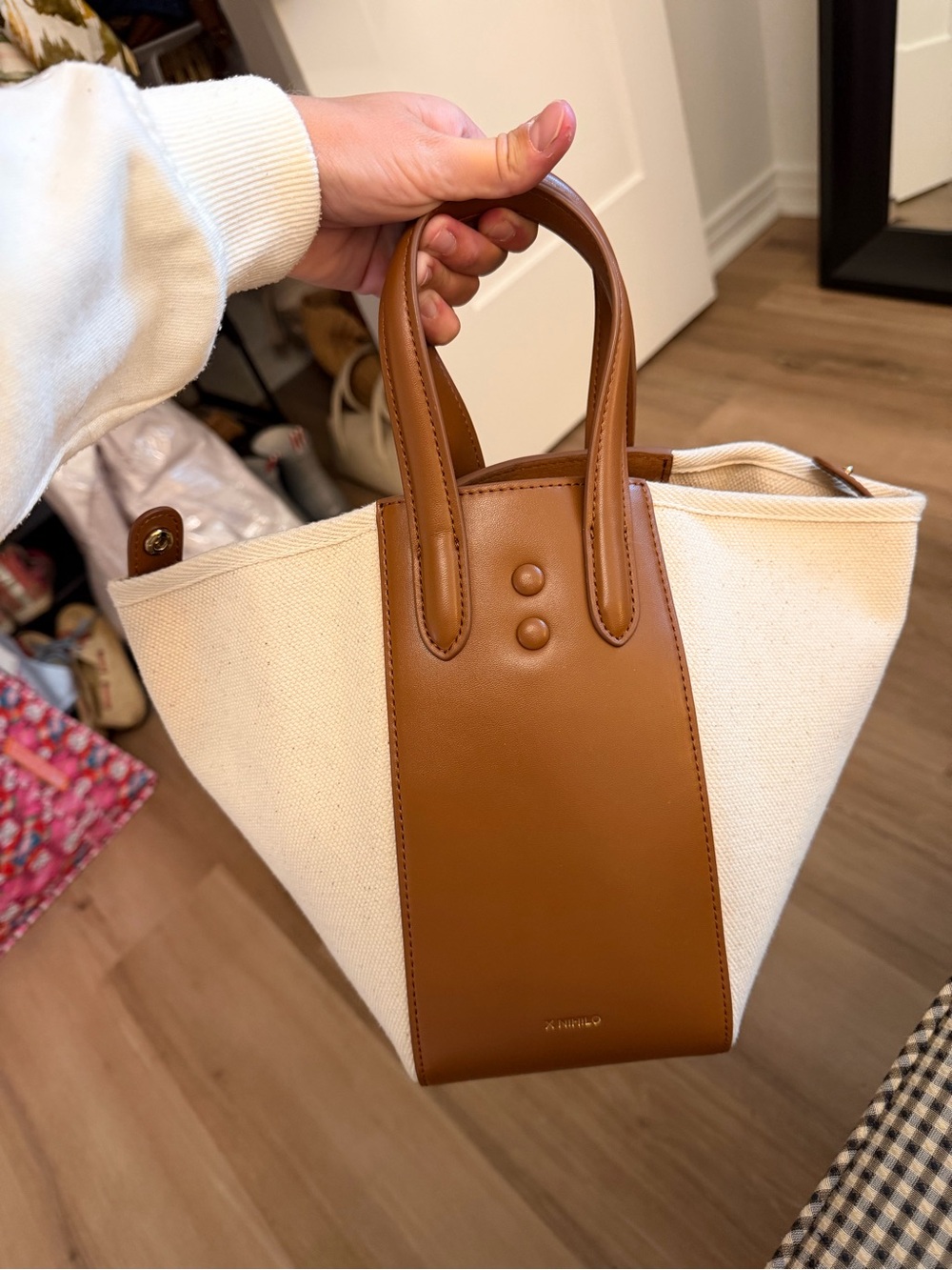 X NIHILO EIGHT - CANVAS TOTE BUCKET BAG - Picture 6 of 8